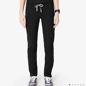 Figs Yola Pant (Tall) in black